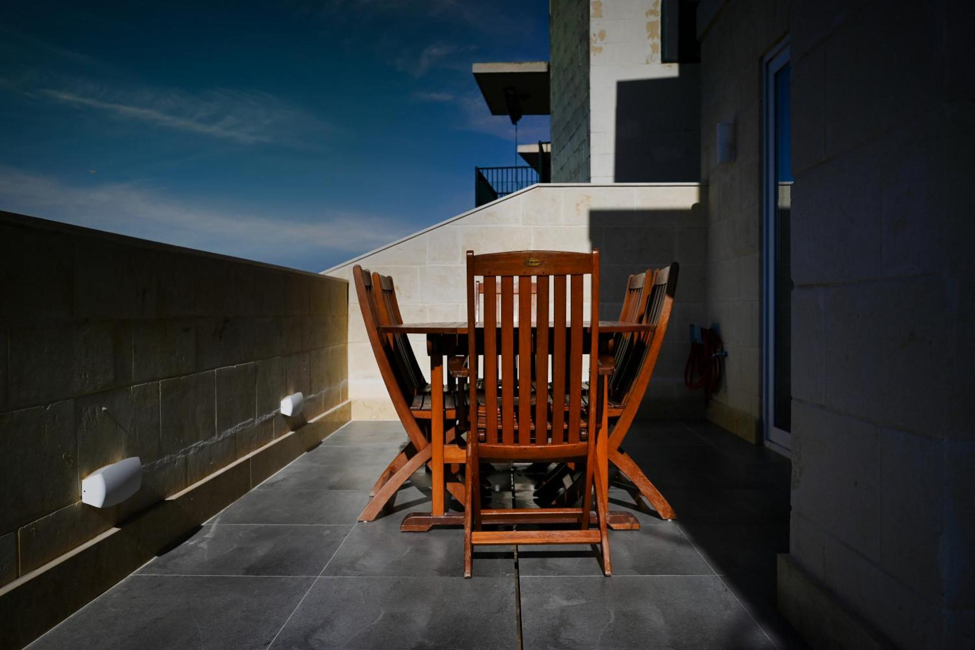 Cliff Edge Apartment In Xaghra Exterior photo