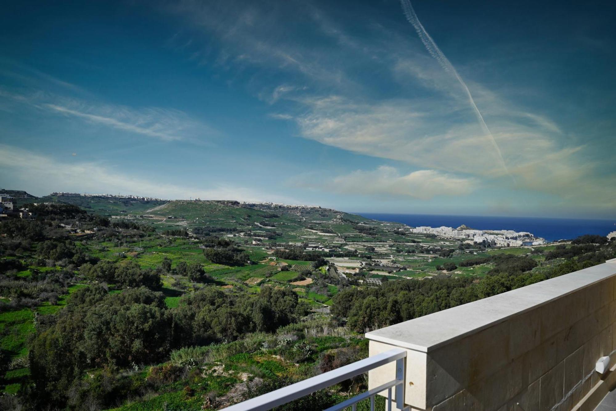 Cliff Edge Apartment In Xaghra Exterior photo